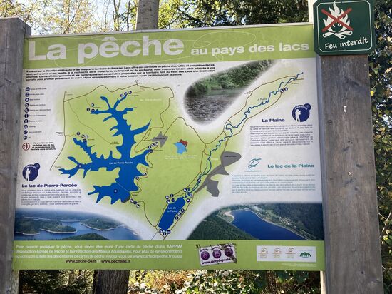 33 Stausee Le Lac de la Pierre Percee - Karte