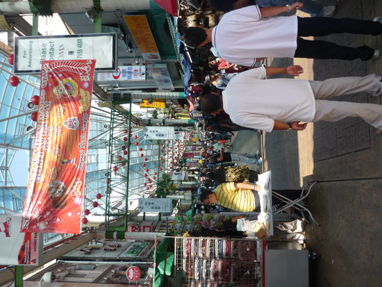 Welcome to Chinatown! Am Tag alles noch ganz harmlos, aber abends die Hoelle!