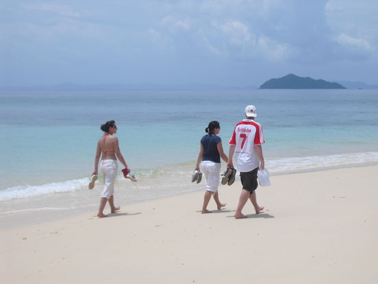 Und zurueck am Strand.