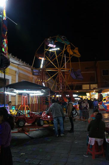 Das Riesenrad von Xela, zwei Mann handbetrieben