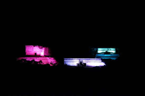 Uxmal bei Nacht