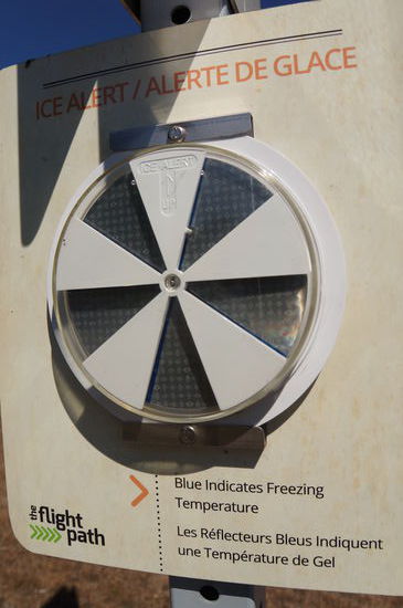 Eisglätte Warnsystem für den Fahrradweg, was es nicht alles gibt!