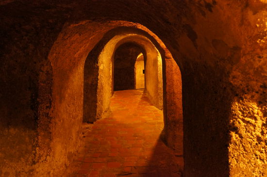 unterirdische Gänge vom Castillo