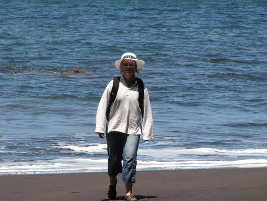 Mädchen mit venezianischem Sonnenhut