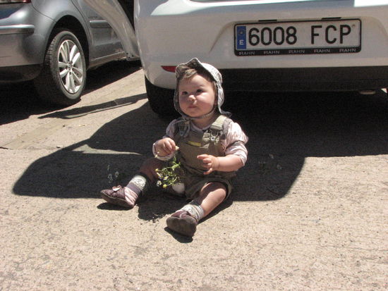 Sraßenkind bei der Siesta