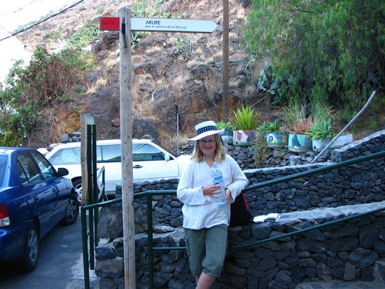 Masch. Noch hat sie genug Wasser in der Flasche..