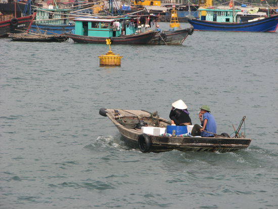 Hafen von Halong
