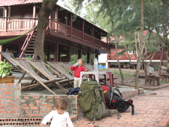 Na, was hecken Lia und Yara gleich aus ?