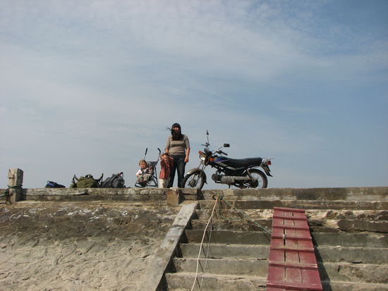 Am Hafen von Quan Lan