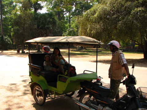 Unser Taxi mit Stammfahrer Mr. Va.
