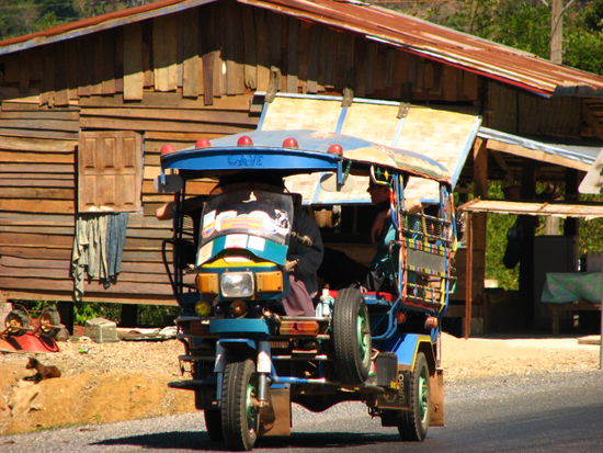 Personenbeförderung auf laotisch. (Jumbo)