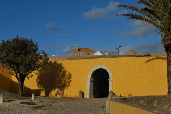 Torbogen des Fortaleza