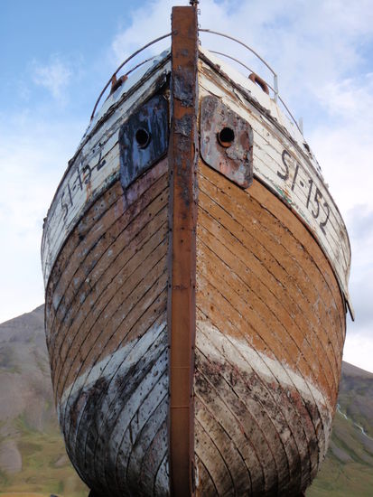 Ebenso wie Siglufjördur hat auch er ,zu mindestenökonomisch betrachte  schon besser Zeiten gesehen