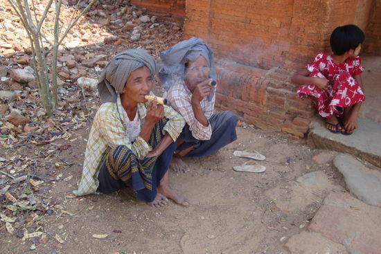 Die haben sich extra positioniert und dann die Hand aufgehalten... Naja!