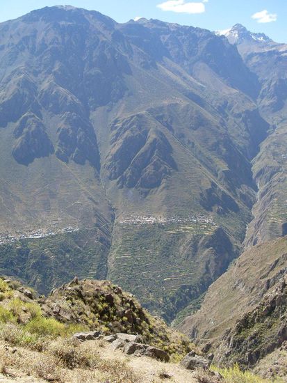 auf der anderen Canyon-Seite liegt das Dorf, in dem wir heute abend uebernachten!!