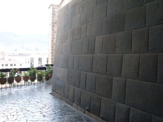 typische Inka-Mauer