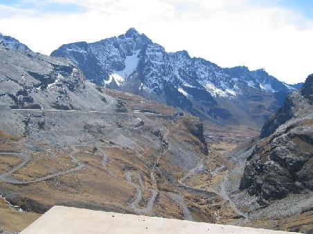 Mitten im Hochgebirge auf ca. 4800 m Höhe