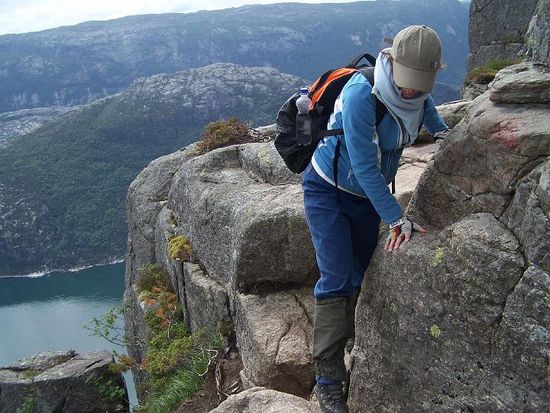 Kletterpartie auf dem Weg zum Prekistolen