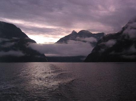 Sonnenaufgang im Sound - Friedvoll und Magisch
