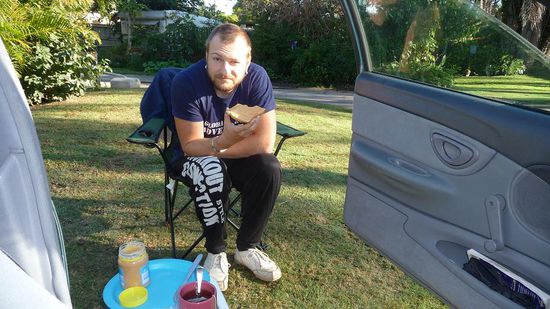 Man siehe Philipps Gesicht am Morgen beim Frühstück…