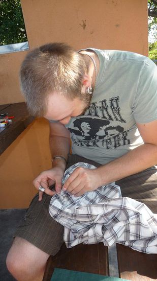 Gut geschützt mit Fingerhut ging es los!!!