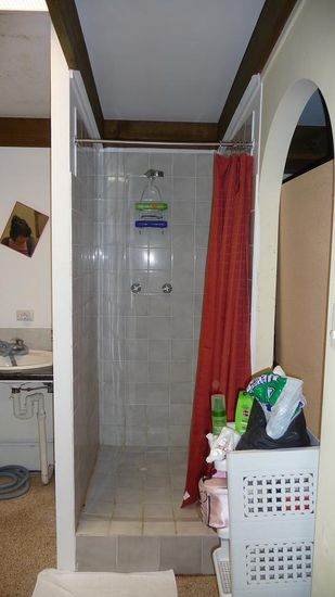 Sehr moderen Dusche....Beautyful!!!