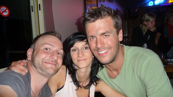 Scott (CAN) - bisherige Anzahl "verführter" Mädels: 6 ... den Rekord hält sein Kollege Stewie (Herkunft unbekannt) mit 16 Frauen in 12 Wochen!