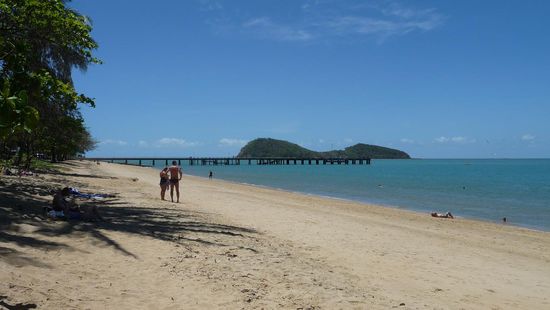 Palm Cove Beach