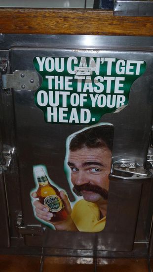 Ein Bier im Outbackpub darf natürlich nicht fehlen. Wusste eigentlich schon jemand, dass Heiner Brand für australisches Bier Werbung macht???