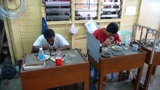 erster Stop unserer Privattour für 16€ eine Silberschmiede, dort hieß es noch „echte Handarbeit“