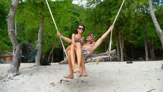Hier lässt es sich romantisch am Strand schaukeln...