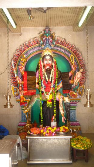 Beim Hinduismus scheint's ganz schön abzugehen