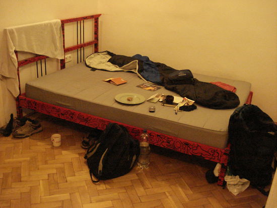 Bett in "meiner" Wohnung