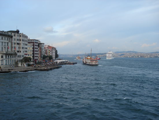 Fähre auf dem Bosporus