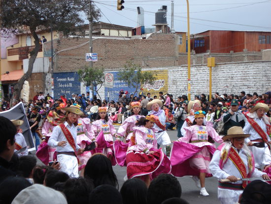 Fruehlingsumzug in Trujillo