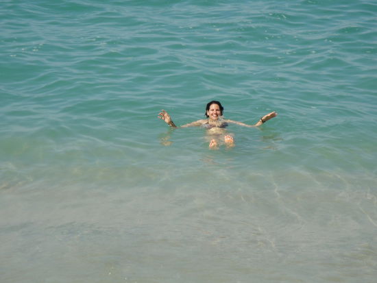 Im Meer zu Plantschen ist ja sooooooo schoen... 