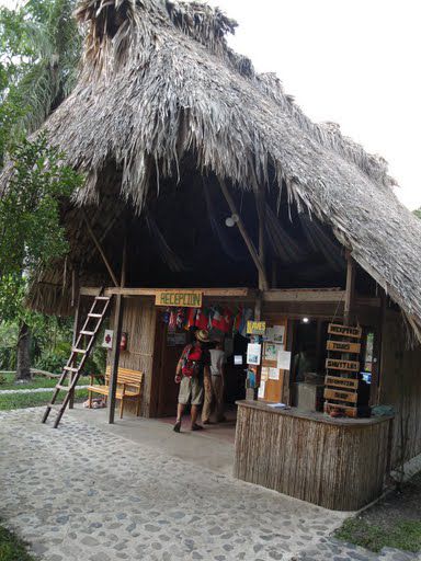Welcome to the Retiro Lodge in Lanquin.