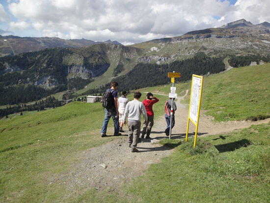Wanderung nach Startgels mit Eva, Jürg, Irena und Stefan