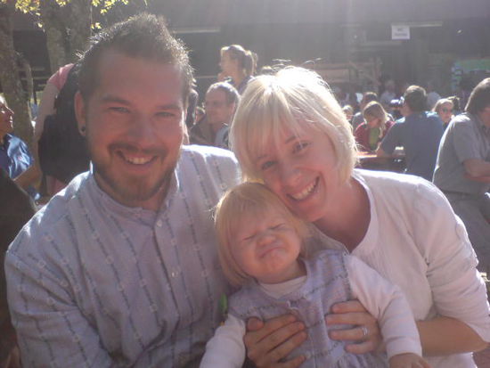 Mit Familie Bauer (wär Bauer, wo Bauer, www.bauers.ch) am Chäsmärt in Elm.
