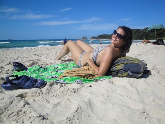Neuer Bikini muss auch mal am Strand ausgefuehrt,...