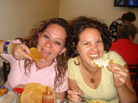 ... und Nadia und ich hauen auch kraeftig rein.