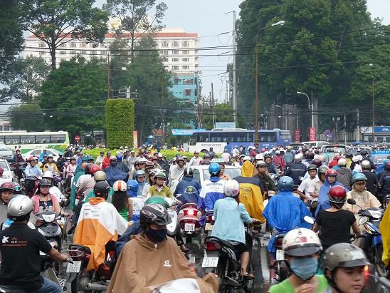 Nein hier ist nichts gefaked Es ist das "normale" Leben in HCMC