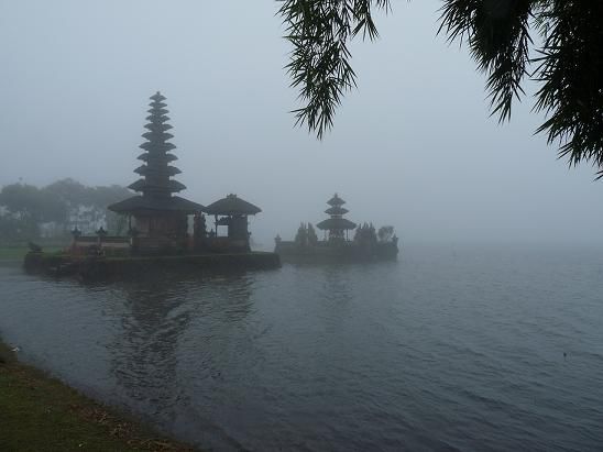 Puraluhur Tempel