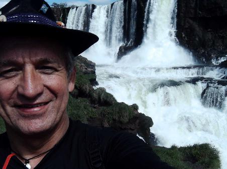 Ein Deutscher und die Wasserfaelle des Iguazu. Ein Traum wird wahr.