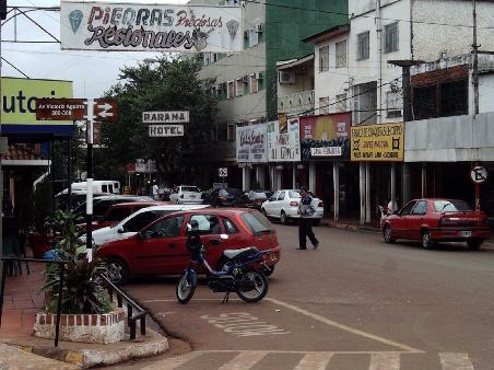 Puerto Iguazu. Av. Brasil
