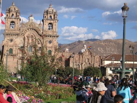 Cusco, Plaza de Armas.
Kirche, La Compania