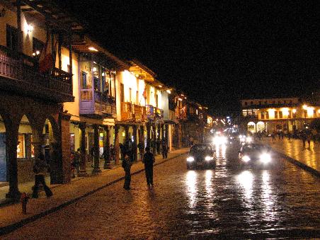 Cusco bei Nacht.