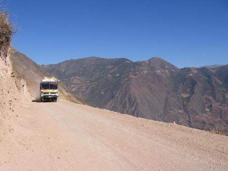 Von Abancay nach Andahuaylas.
Hier verkehren Linienbuse.