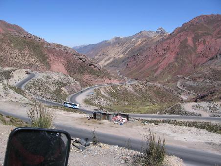 Auf dem Weg von Lima nach La Oraya ueber den Pass Anticona 4.834 m.