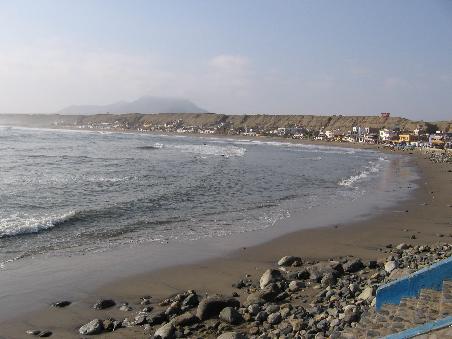 Huanchaco, Badestrand von Tujillo.